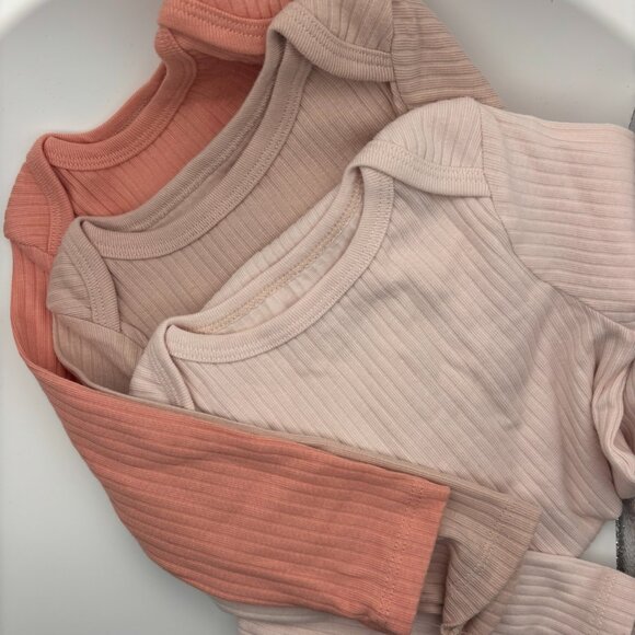 Baby Long Sleeve Bodysuit Snap crotch 6-9 Mo - Set of 3 NWT Pink Taupe Neutrals - Picture 4 of 7